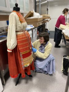 Read more about the article University of Helsinki TRACtion Team – 3D Digitalization of the Karelian Traditional Costumes